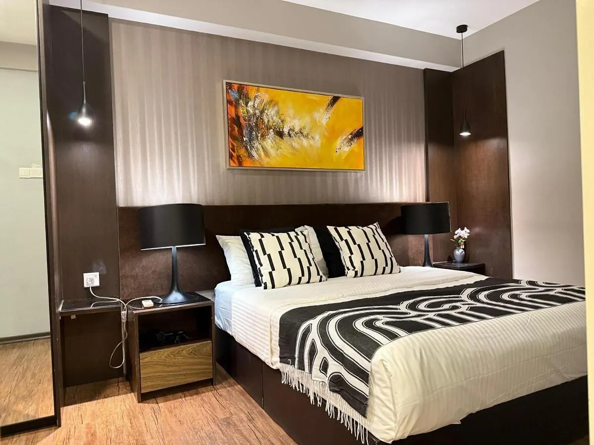 Seaview Seafront Duplex In Town With Wifi & Full Kitchen 10 Apartment George Town
