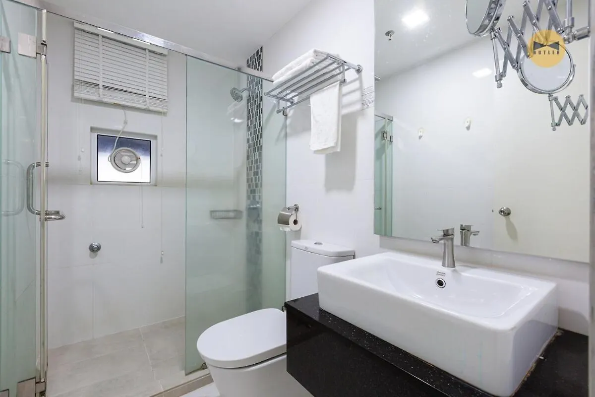 Seaview Seafront Duplex In Town With Wifi & Full Kitchen 10 Apartment George Town